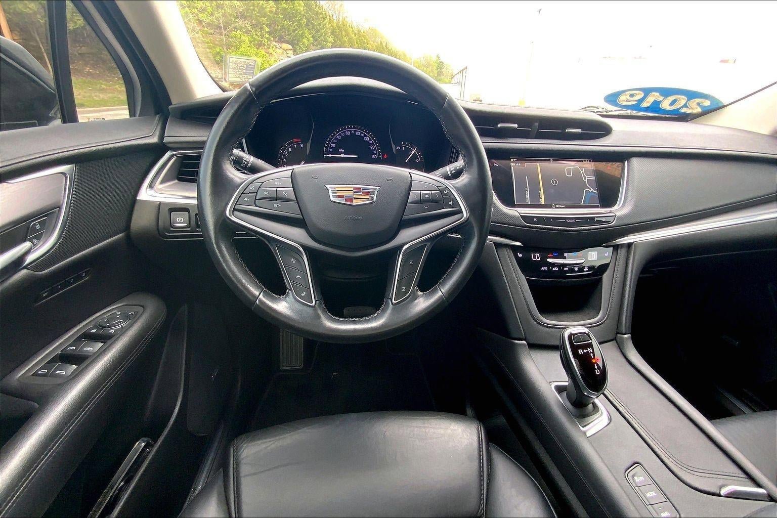 Used 2019 Cadillac XT5 Luxury AWD/4WD image 5