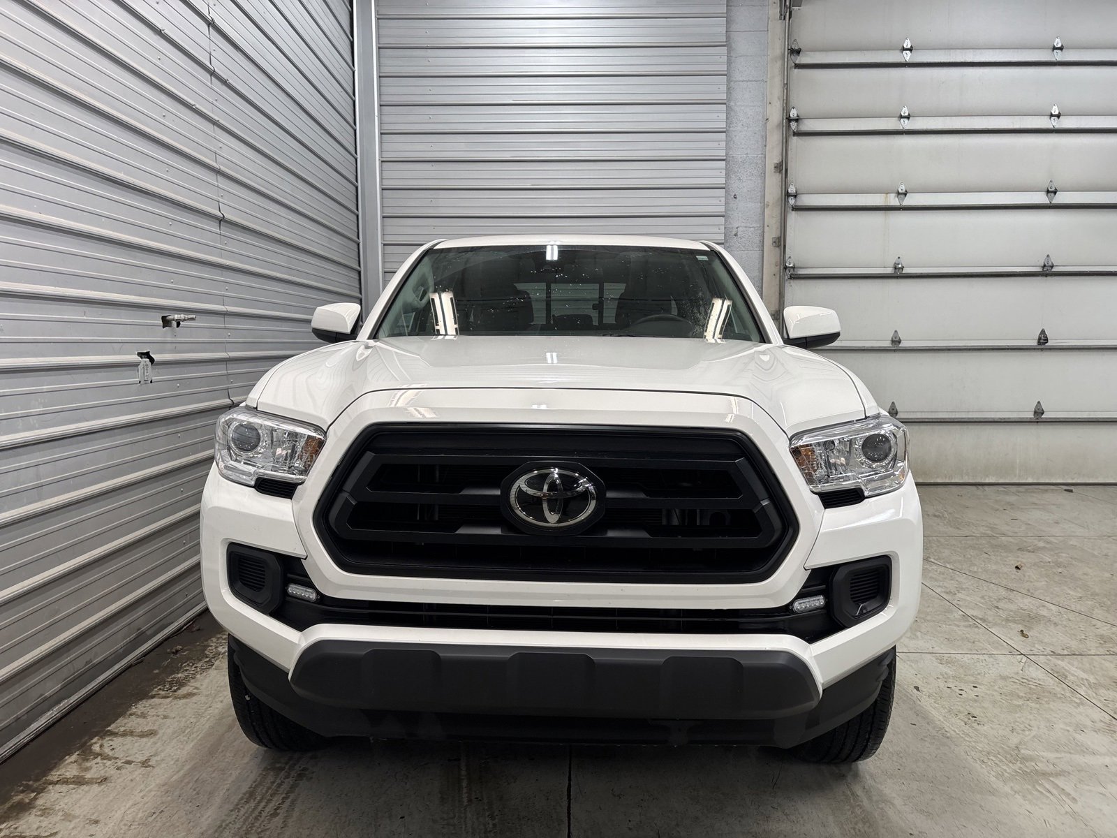 Used 2023 Toyota Tacoma SR image 2