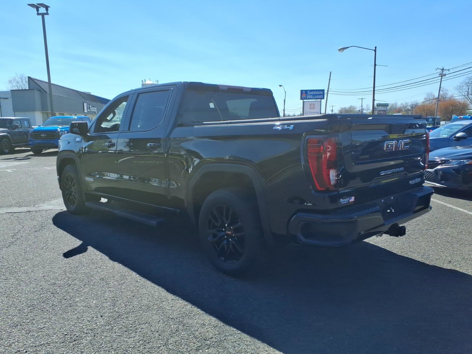 Used 2022 GMC Sierra 1500 Elevation AWD/4WD image 6