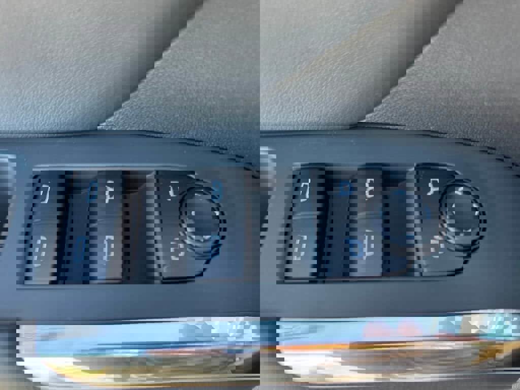 New 2026 Chevrolet Traverse LT w/ Sun and Wheel Package image 22