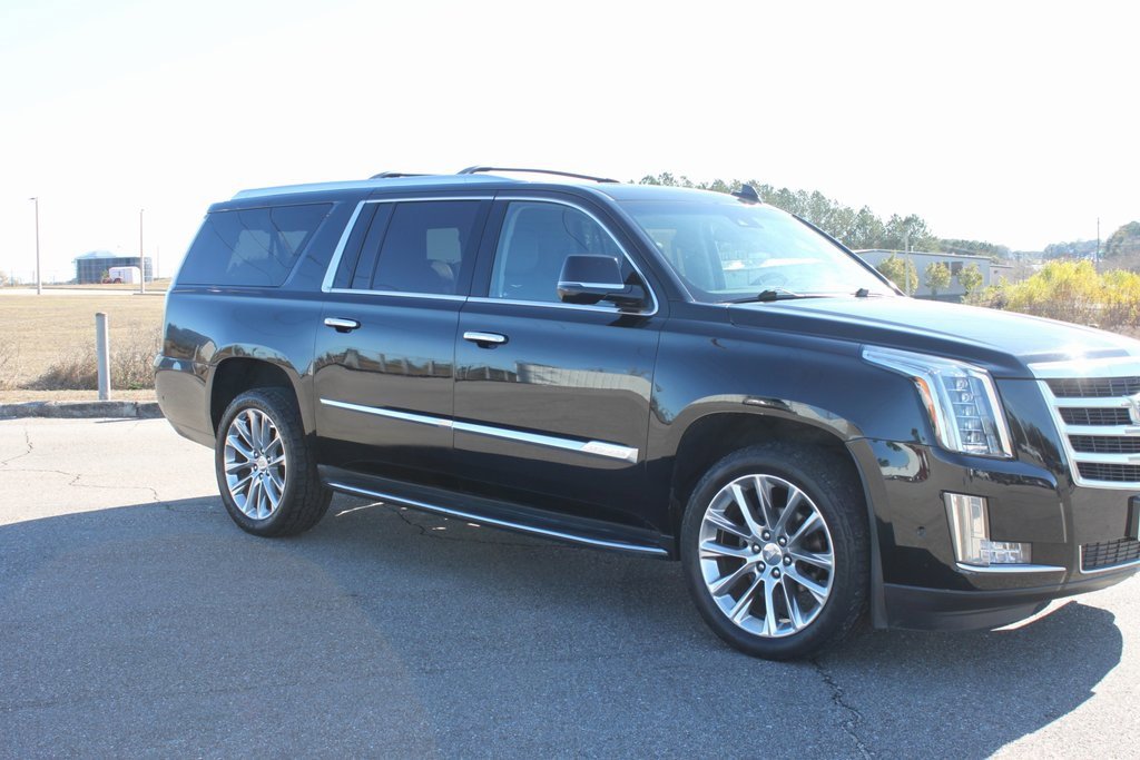 Used 2017 Cadillac Escalade ESV Luxury image 23