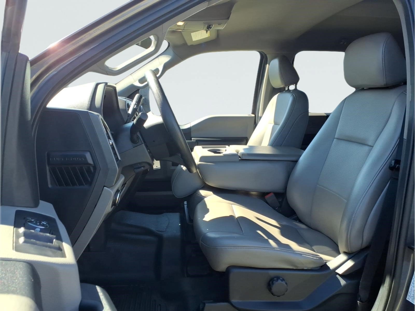 Used 2022 Ford F350 XL w/ Power Equipment Group AWD/4WD image 18