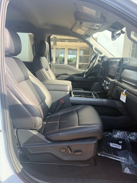New 2026 Ford F350 Lariat w/ Black Appearance Package AWD/4WD image 17