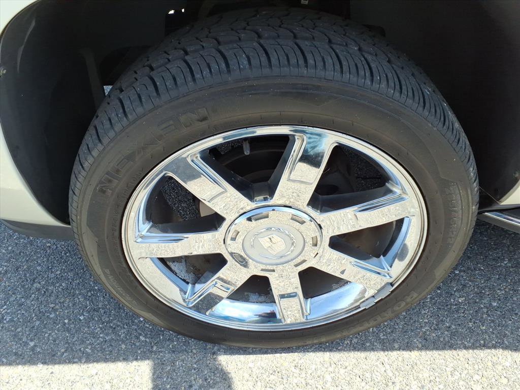 Used 2008 Cadillac Escalade EXT image 10