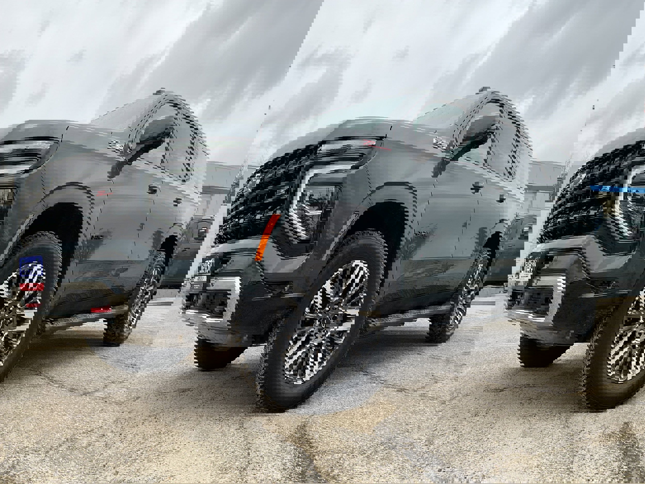 Certified 2026 Chevrolet Tahoe Z71 w/ Comfort Package image 2