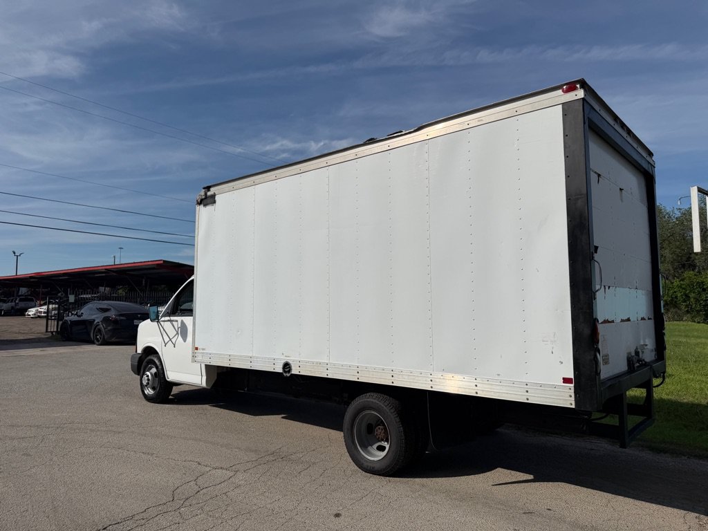 Used 2006 Chevrolet Express 3500 RWD image 8