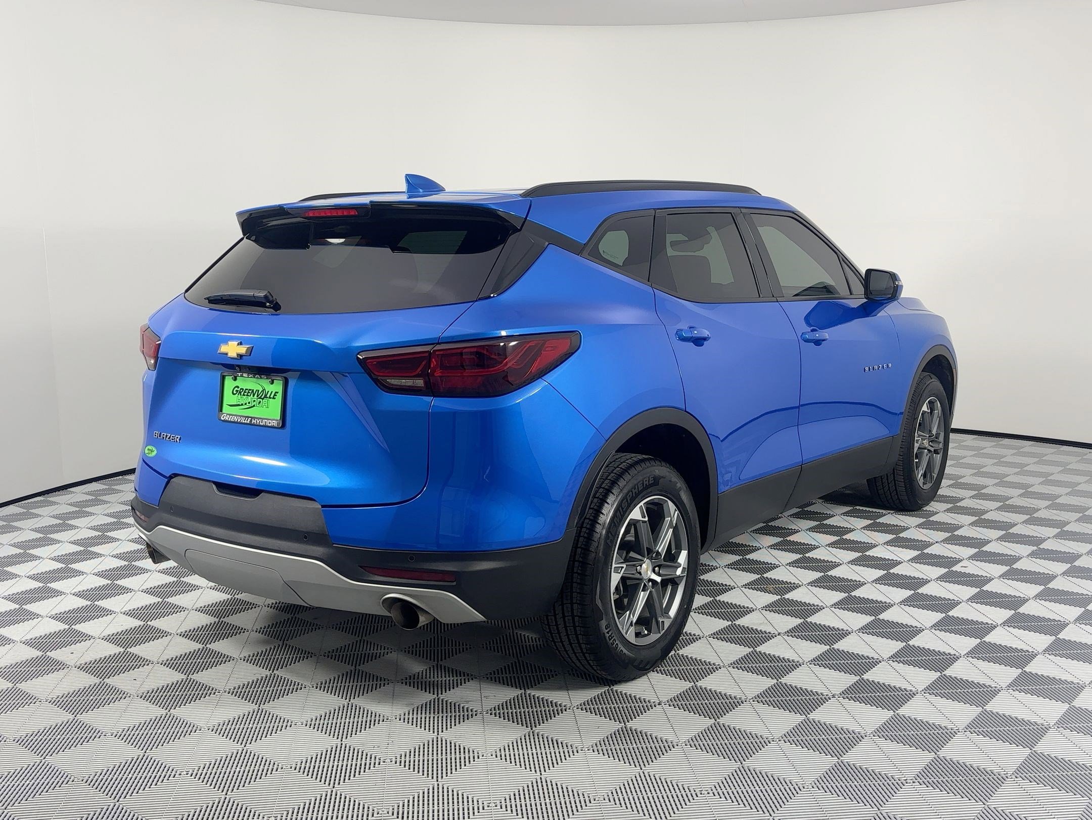 Used 2024 Chevrolet Blazer LT w/ Sound & Technology Package image 9