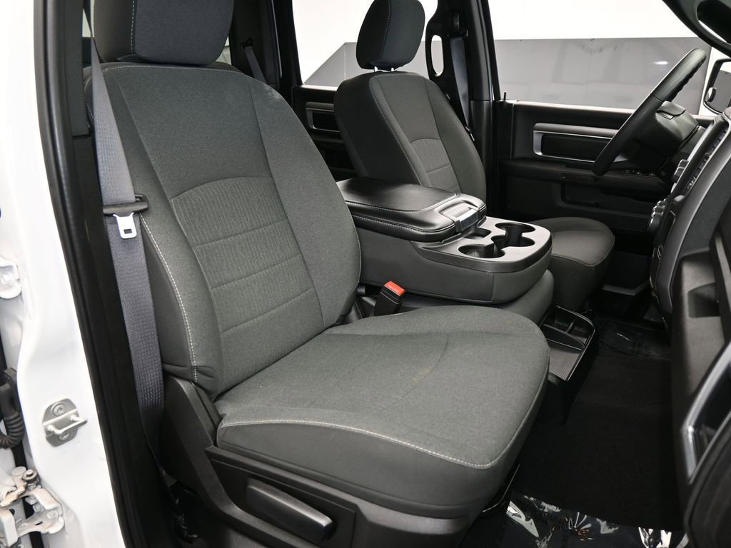 Used 2024 RAM 1500 Classic Warlock image 36