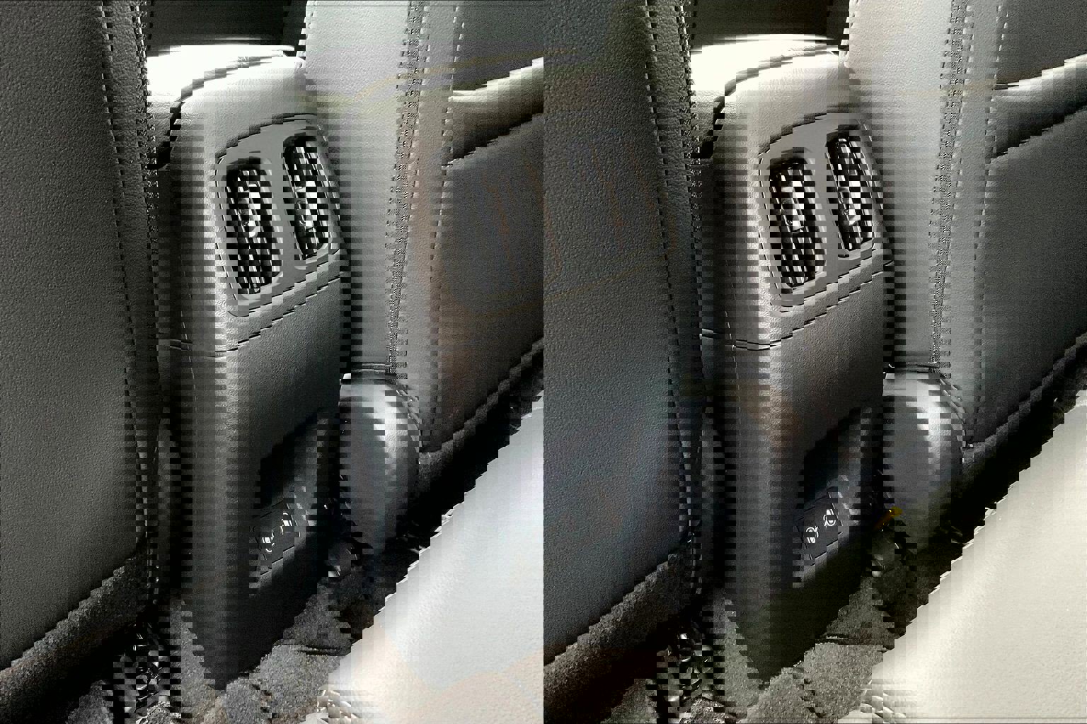 Used 2026 Hyundai Santa Cruz SEL AWD/4WD image 11