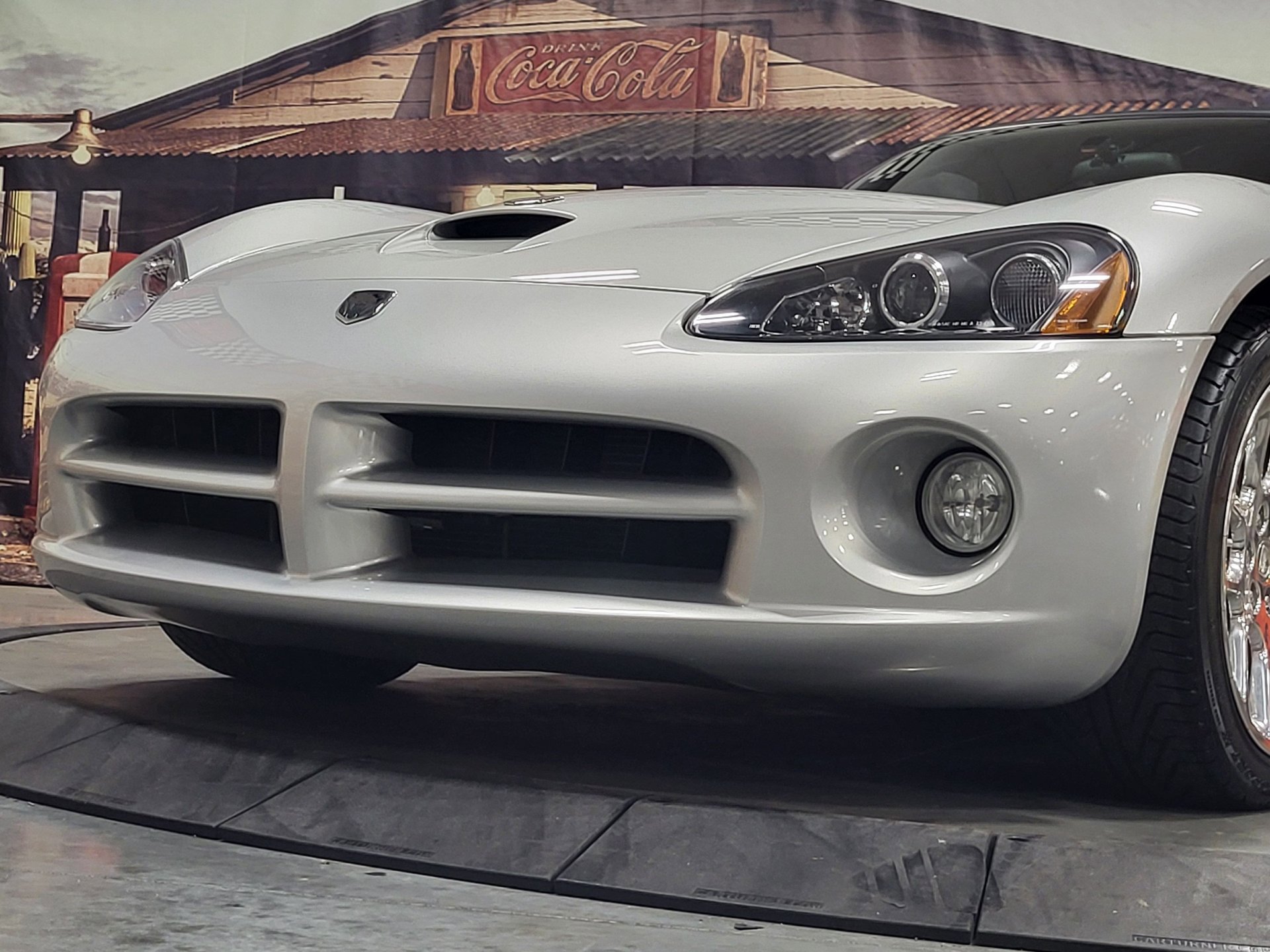 Used 2005 Dodge Viper SRT-10 image 13