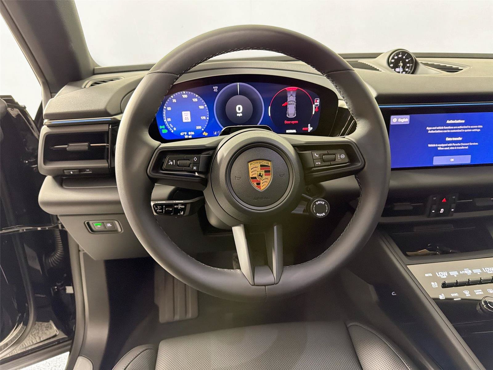 Certified 2026 Porsche Macan 4 Electric AWD/4WD image 18