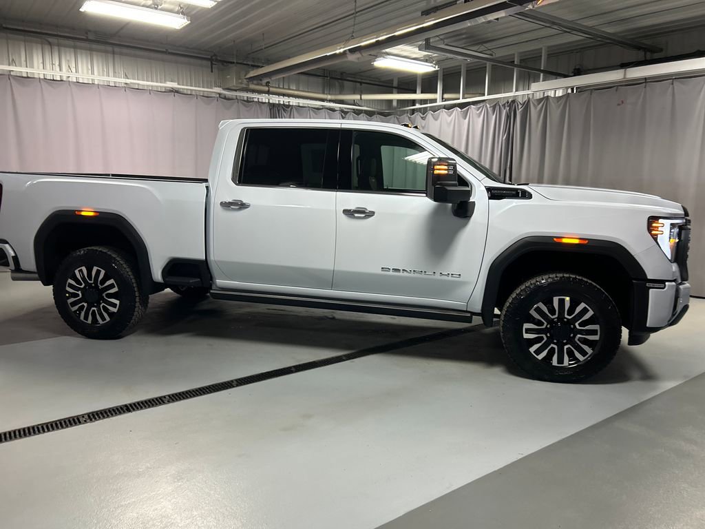 New 2026 GMC Sierra 2500 Denali Ultimate image 8