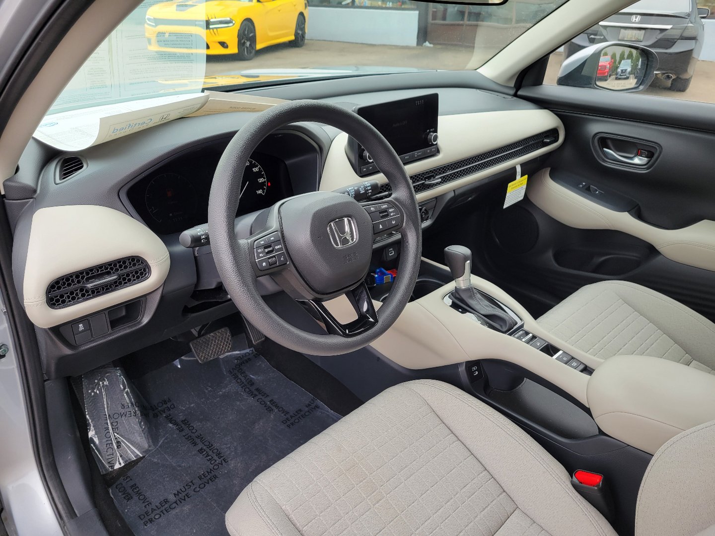 Certified 2025 Honda HR-V LX image 17