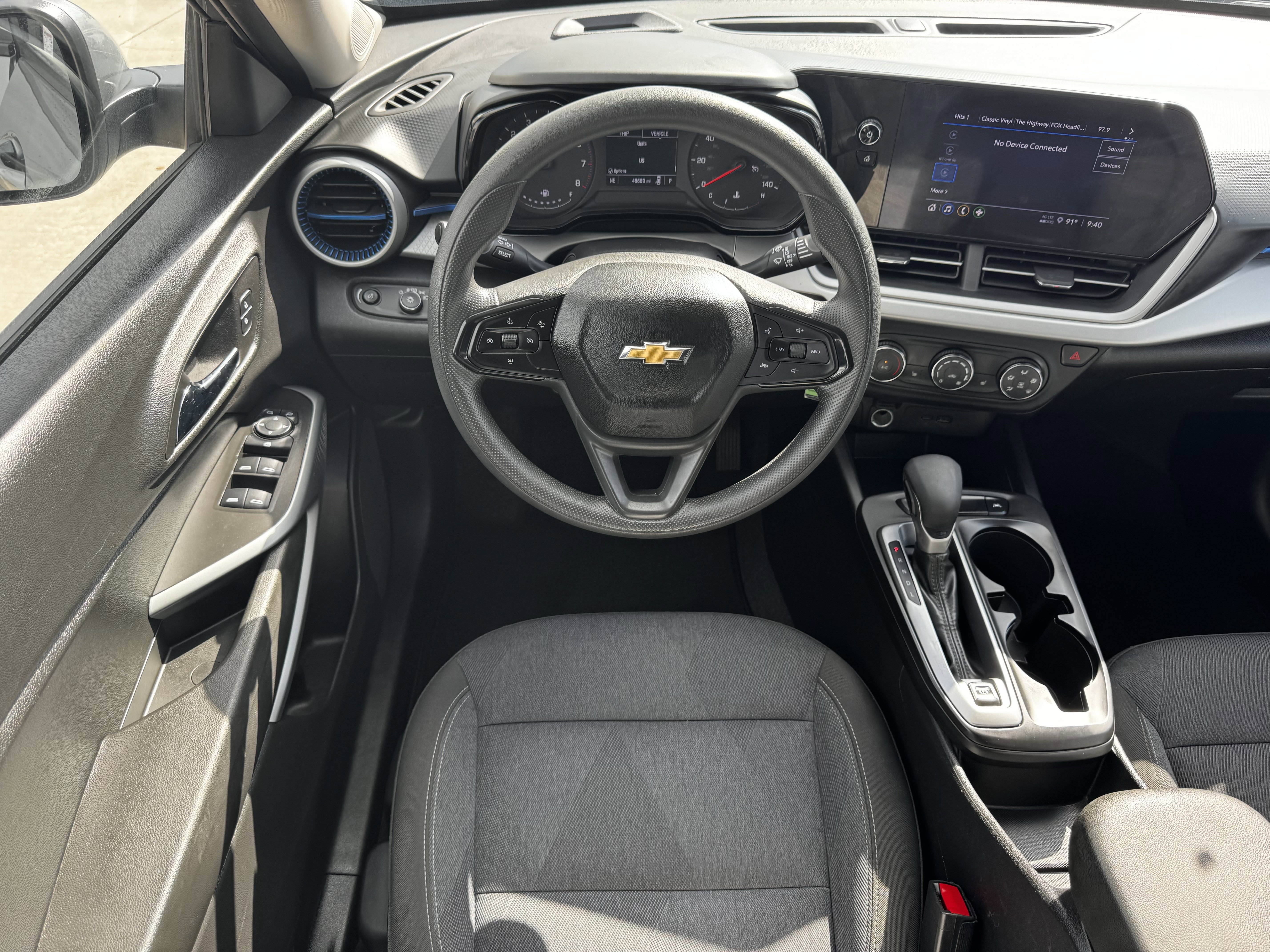 Used 2024 Chevrolet Trax LS w/ LS Convenience Package FWD image 14