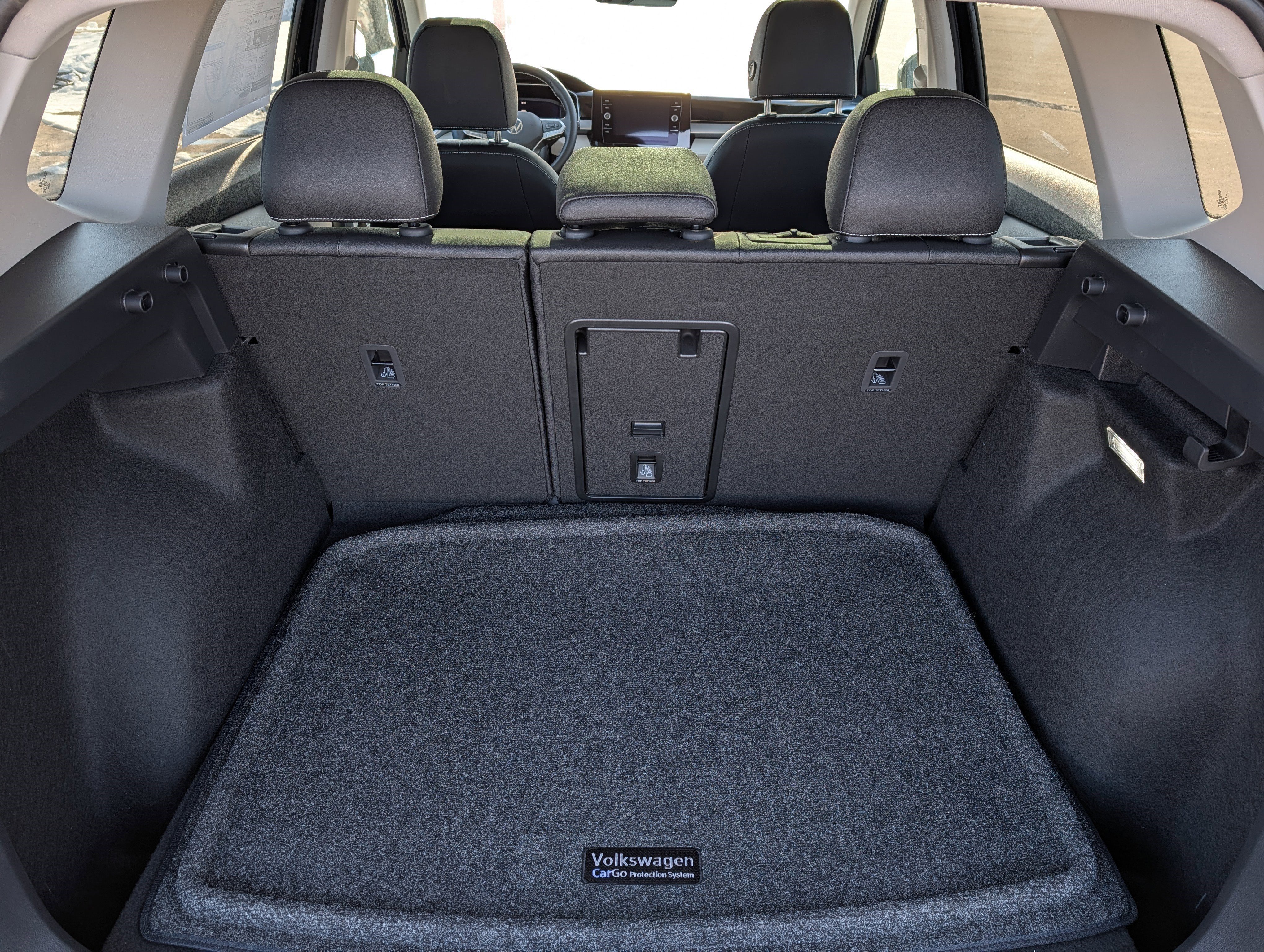 New 2026 Volkswagen Taos SEL image 6