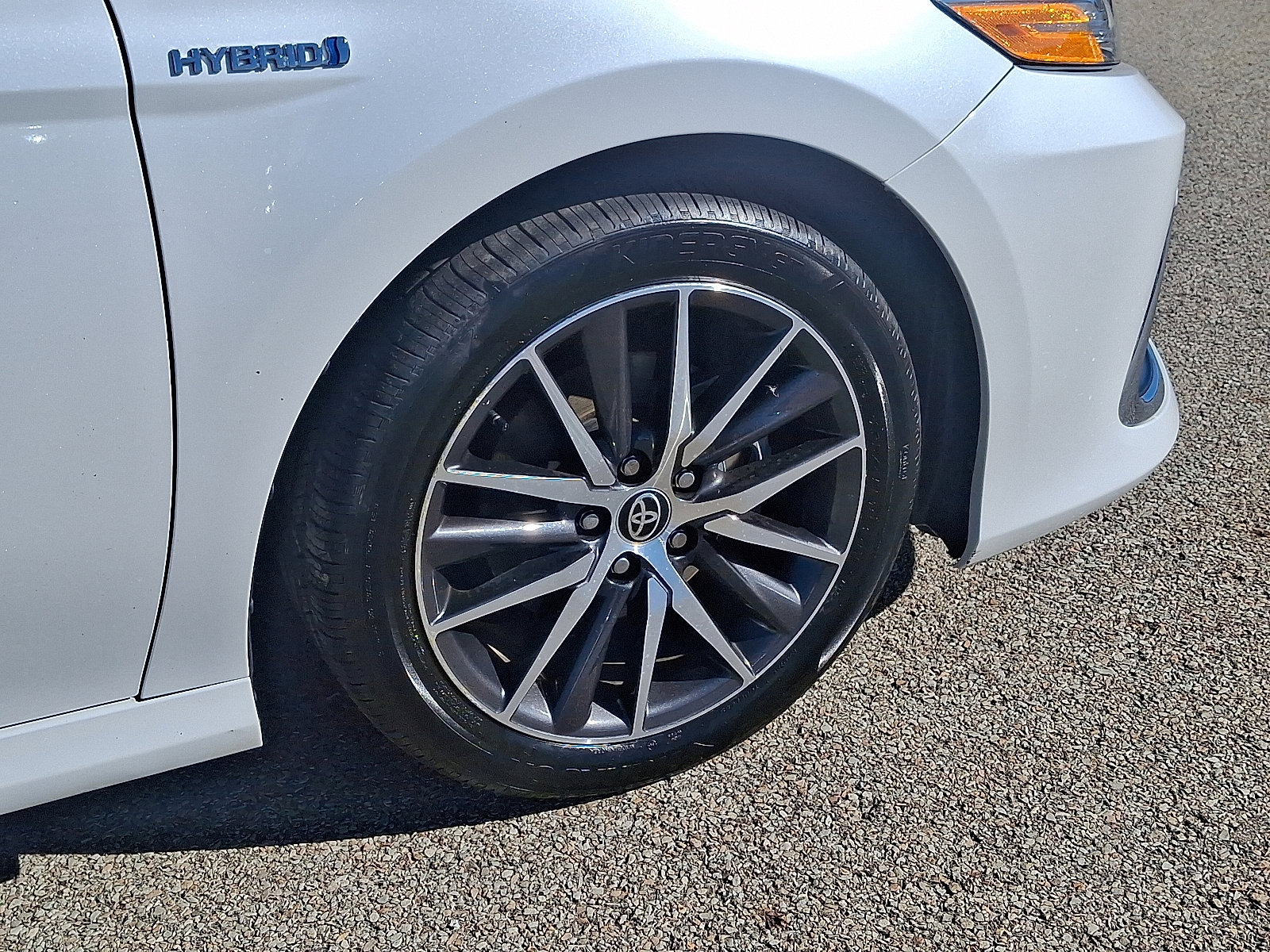 Certified 2021 Toyota Camry XLE w/ Navigation Upgrade Package image 8