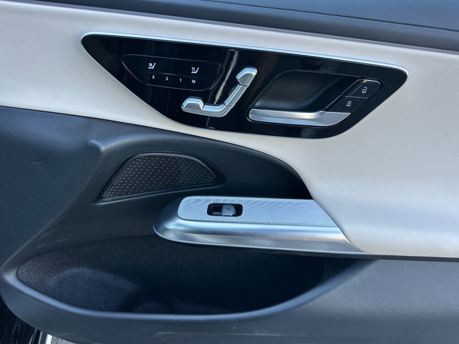 Certified 2024 Mercedes-Benz E 350 4MATIC Sedan image 19