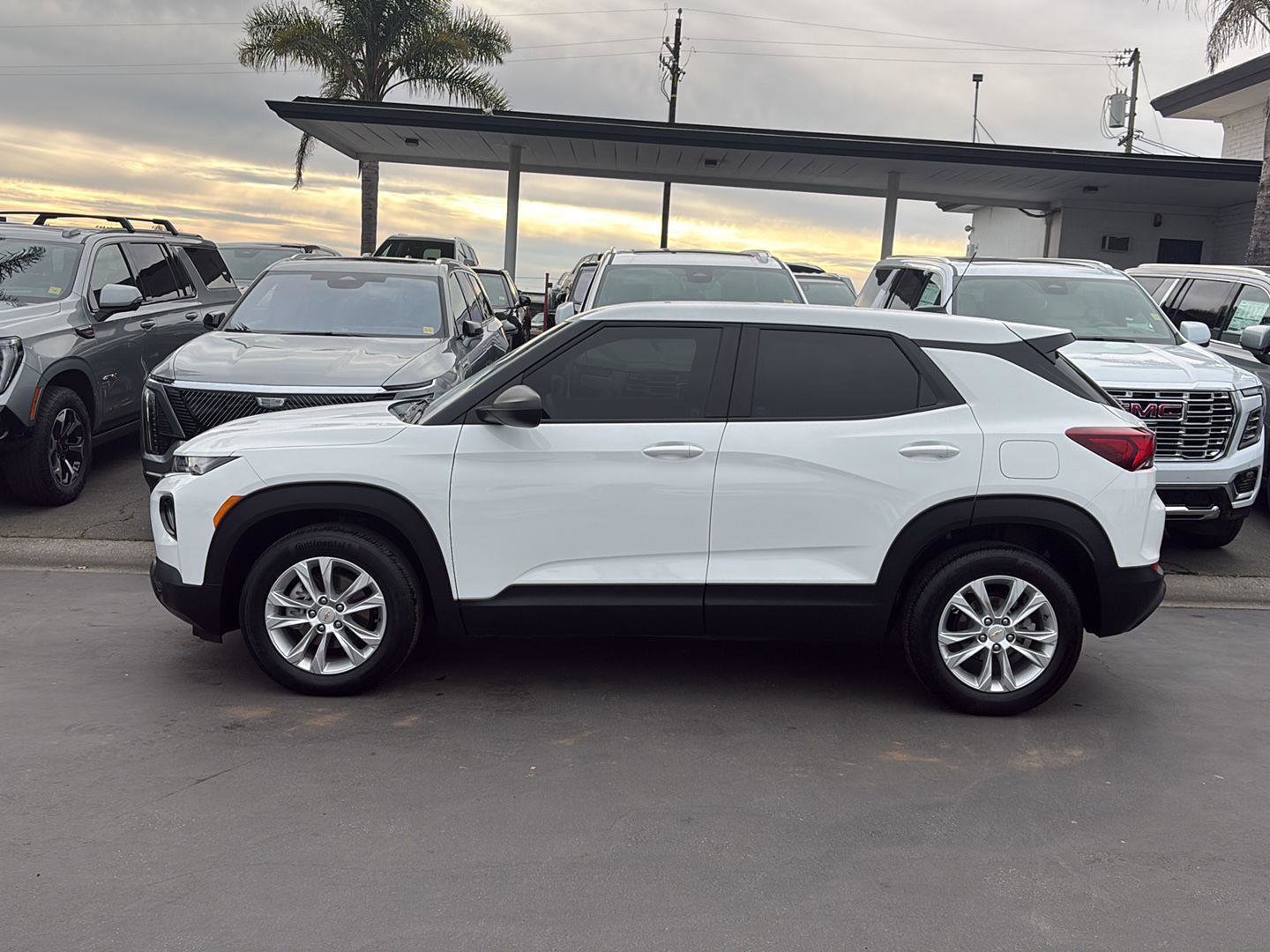Used 2023 Chevrolet TrailBlazer LS image 24