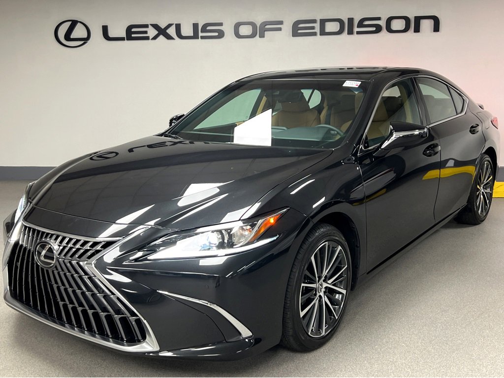New 2025 Lexus ES 350 w/ Premium Package image 3