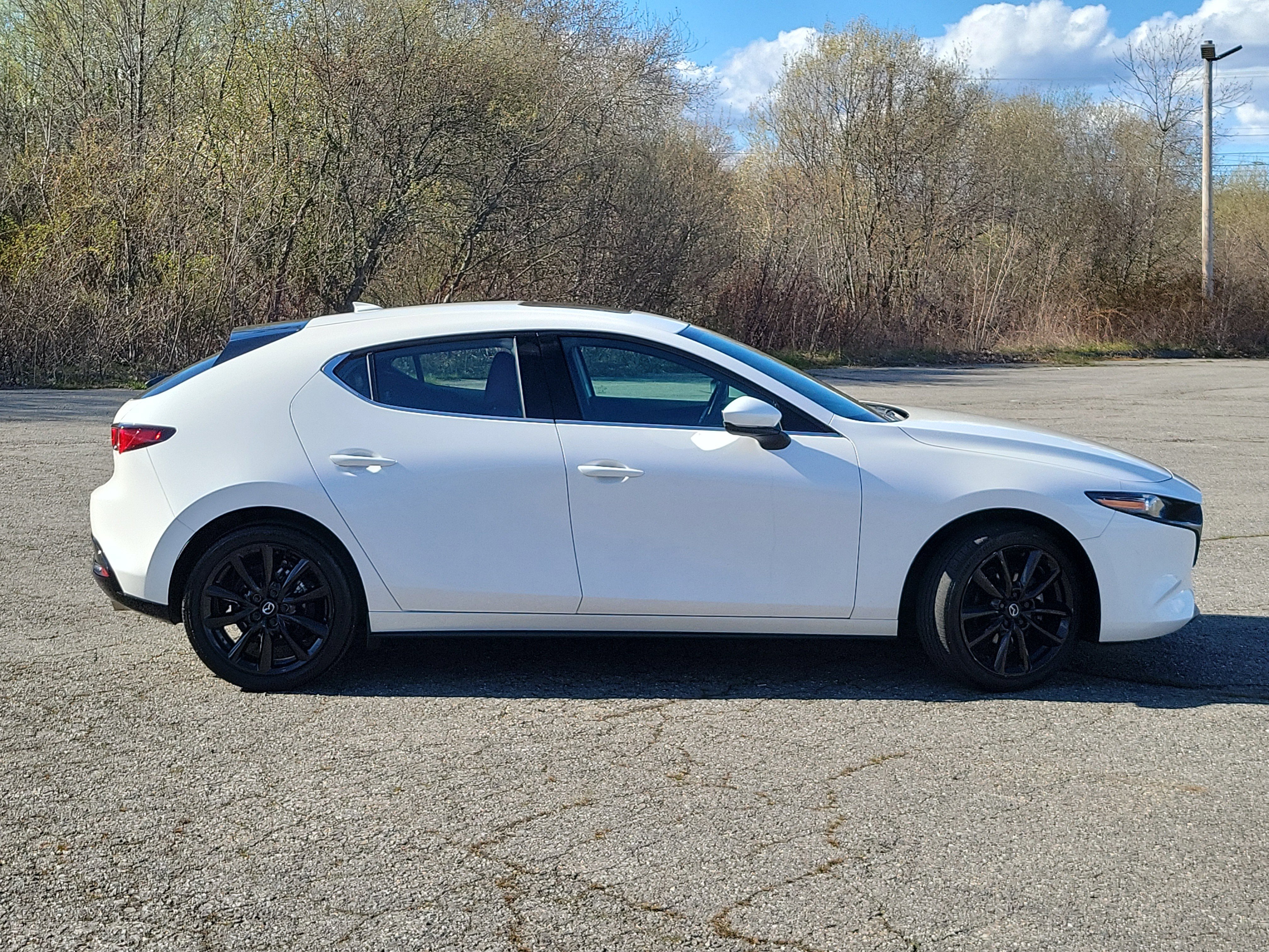 Used 2023 MAZDA MAZDA3 s FWD image 4