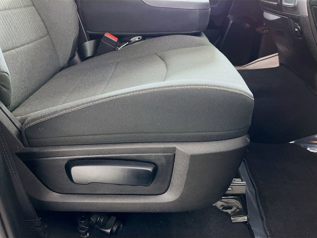 Used 2022 RAM 1500 Classic Warlock AWD/4WD image 32