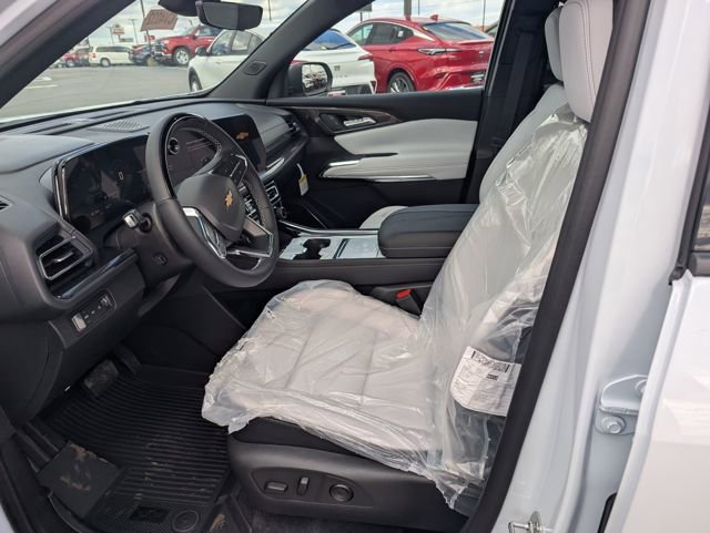 New 2026 Chevrolet Traverse High Country w/ LPO, Floor Liner Package AWD/4WD image 11