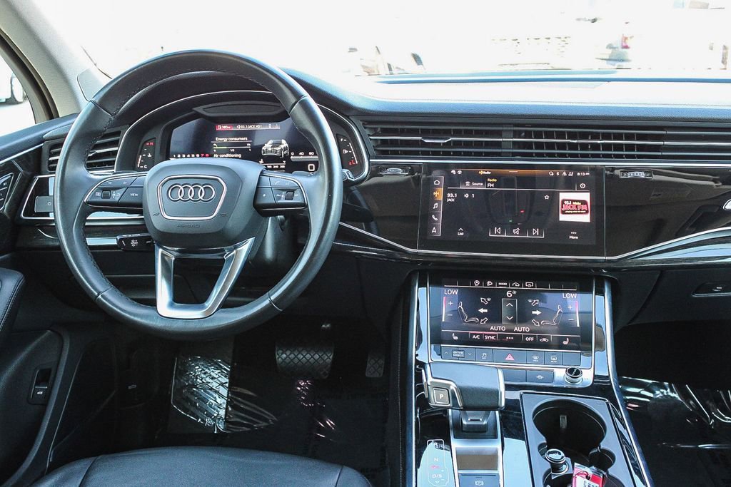 Used 2023 Audi Q7 3.0T Premium Plus image 16