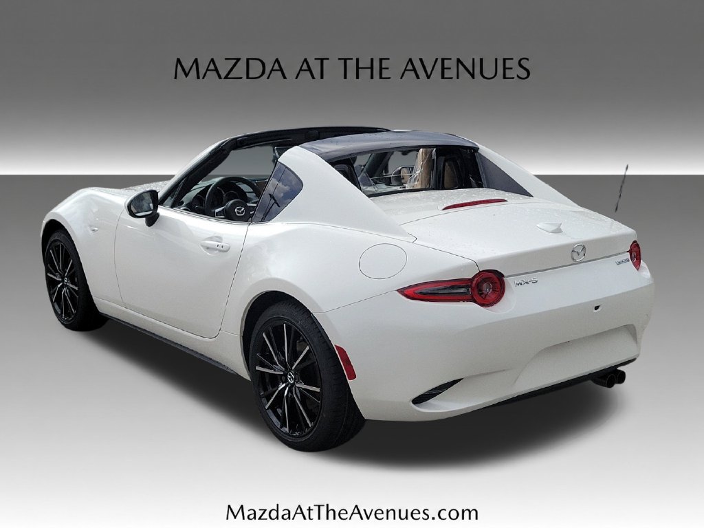 New 2026 MAZDA MX-5 Miata RF Grand Touring RWD image 5