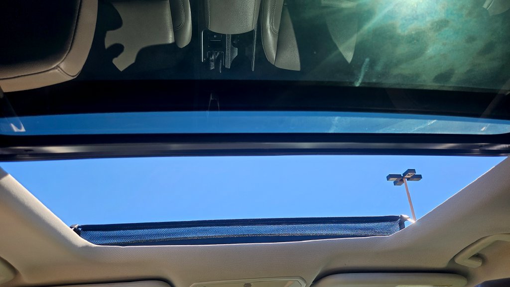 Used 2019 Ford Escape SEL FWD image 40