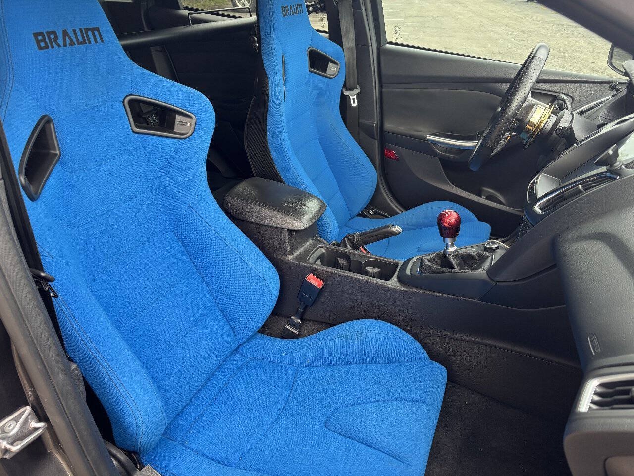 Used 2015 Ford Focus ST FWD image 12