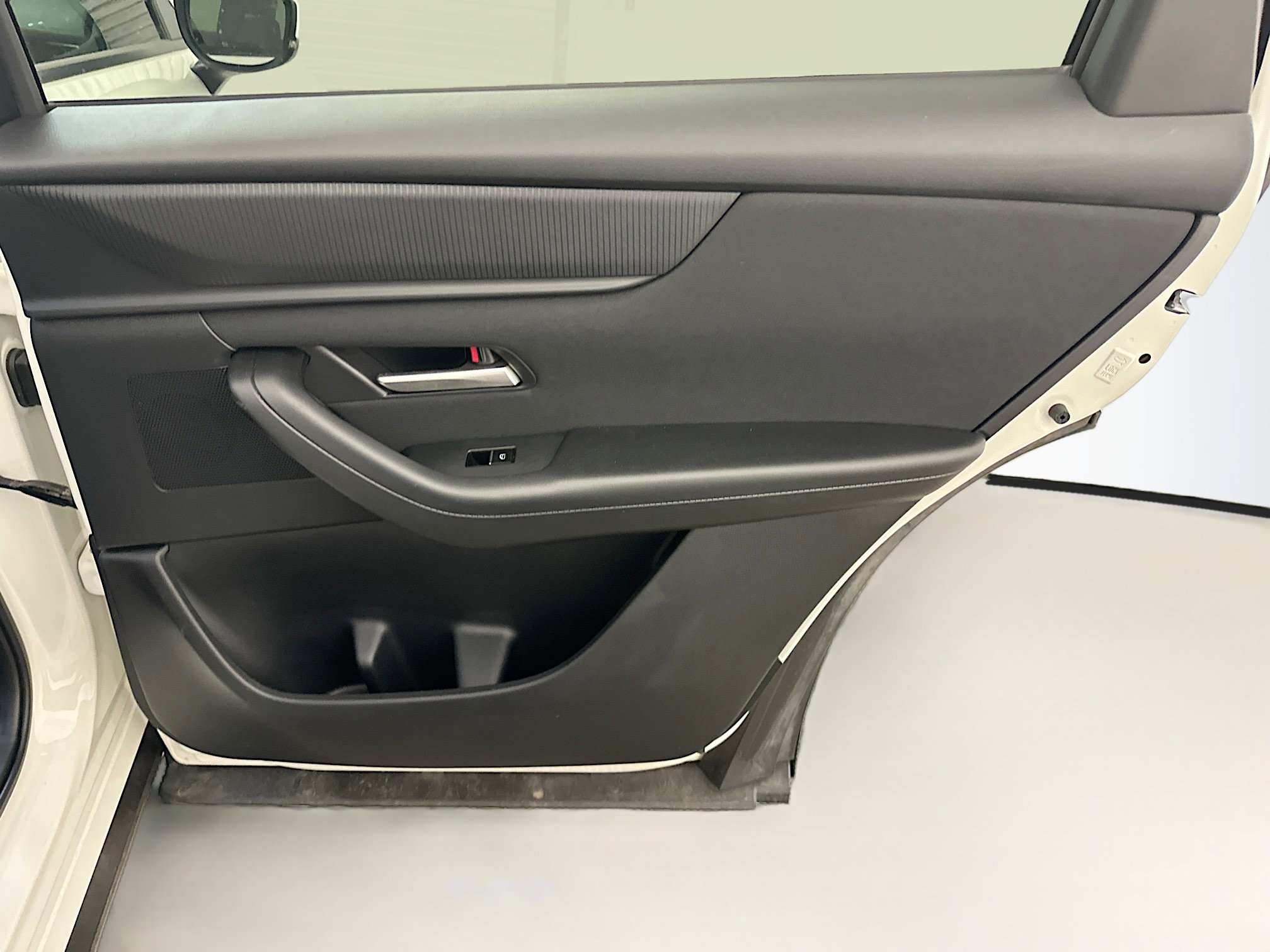 Used 2024 MAZDA CX-90 3.3 Turbo w/ Select Package image 33