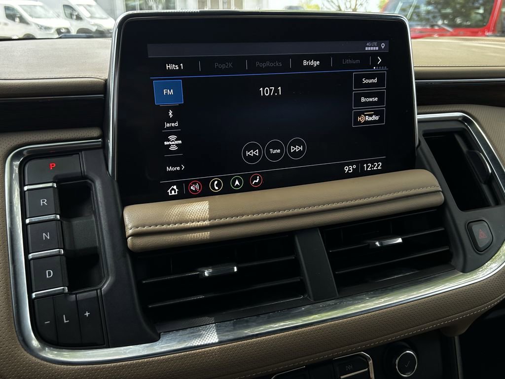 Used 2021 Chevrolet Suburban Premier w/ Premium Package AWD/4WD image 19