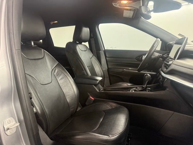 Used 2023 Jeep Compass Limited image 12