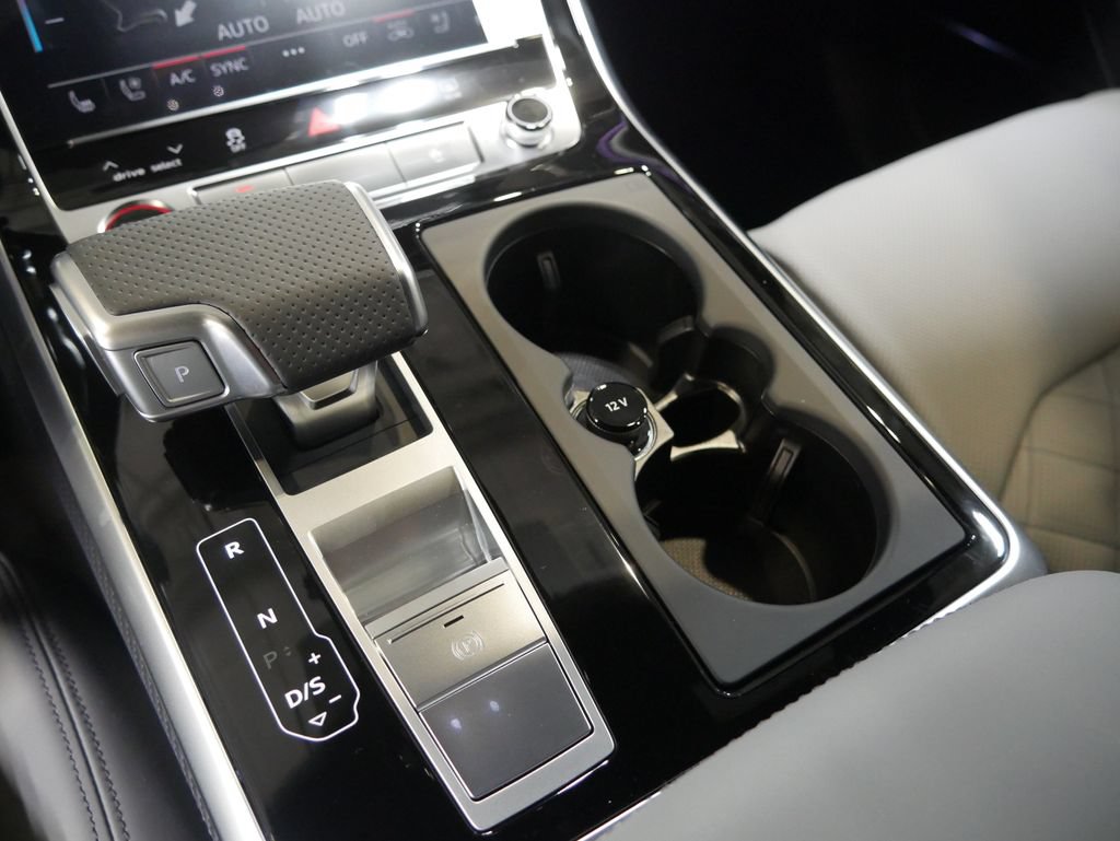 New 2026 Audi SQ8 Premium Plus AWD/4WD image 35