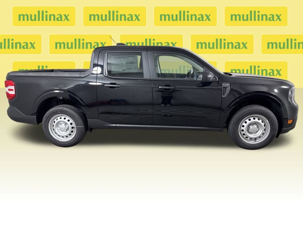 New 2025 Ford Maverick XLT image 17
