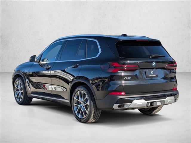 New 2026 BMW X5 xDrive50e image 9