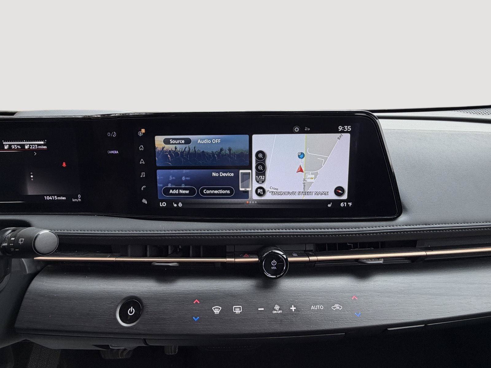 Certified 2024 Nissan Ariya AWD image 28