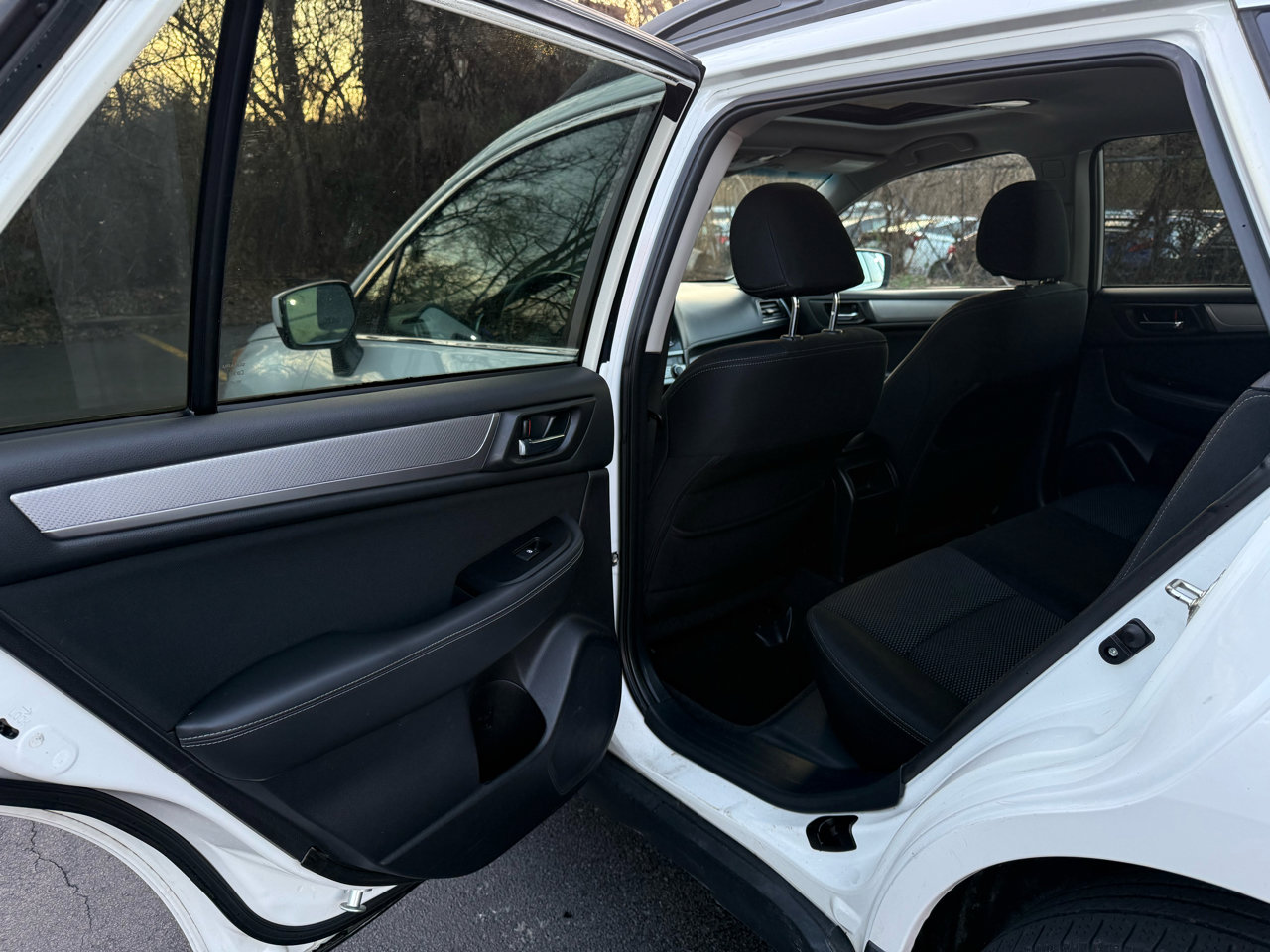 Used 2015 Subaru Outback 2.5i Premium w/ Popular Package #3 image 22