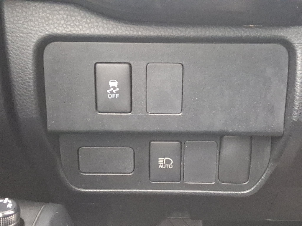 Certified 2021 Toyota Tacoma SR AWD/4WD image 24