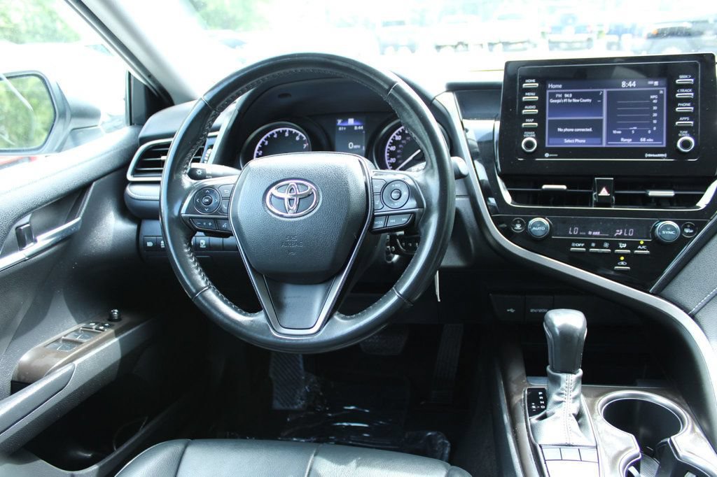 Used 2023 Toyota Camry SE FWD image 15