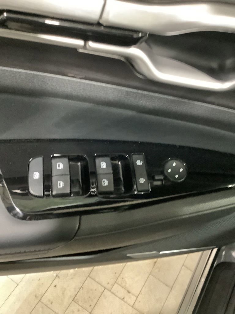 Used 2023 Kia Sportage EX image 22