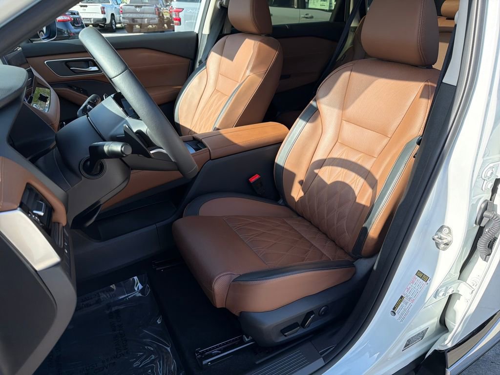 Used 2024 Nissan Rogue Platinum w/ Platinum Premium Package image 32