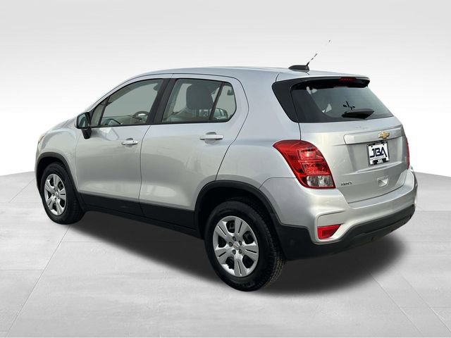 Used 2018 Chevrolet Trax LS image 25
