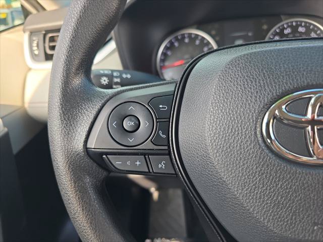 Certified 2022 Toyota RAV4 XLE w/ Convenience Package FWD image 21