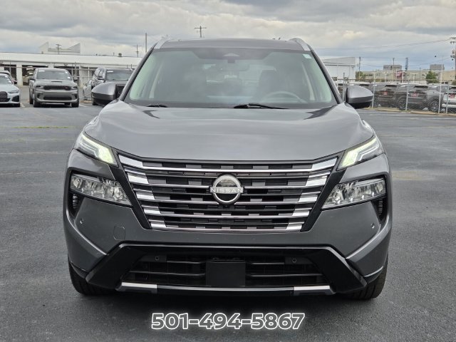 Certified 2024 Nissan Rogue Platinum w/ Platinum Premium Package FWD image 8