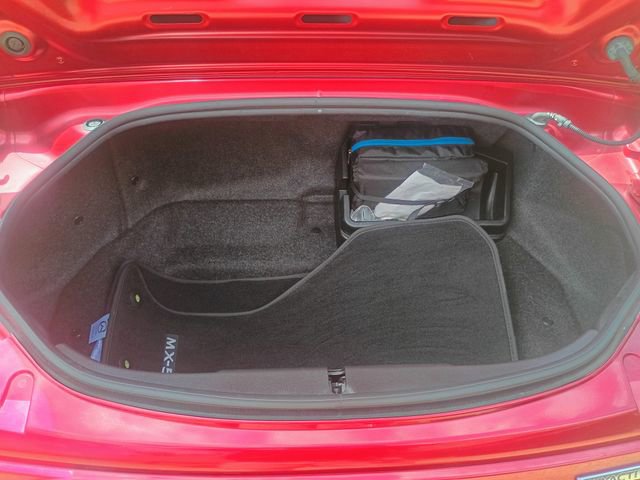 Used 2020 MAZDA MX-5 Miata RF Grand Touring RWD image 48