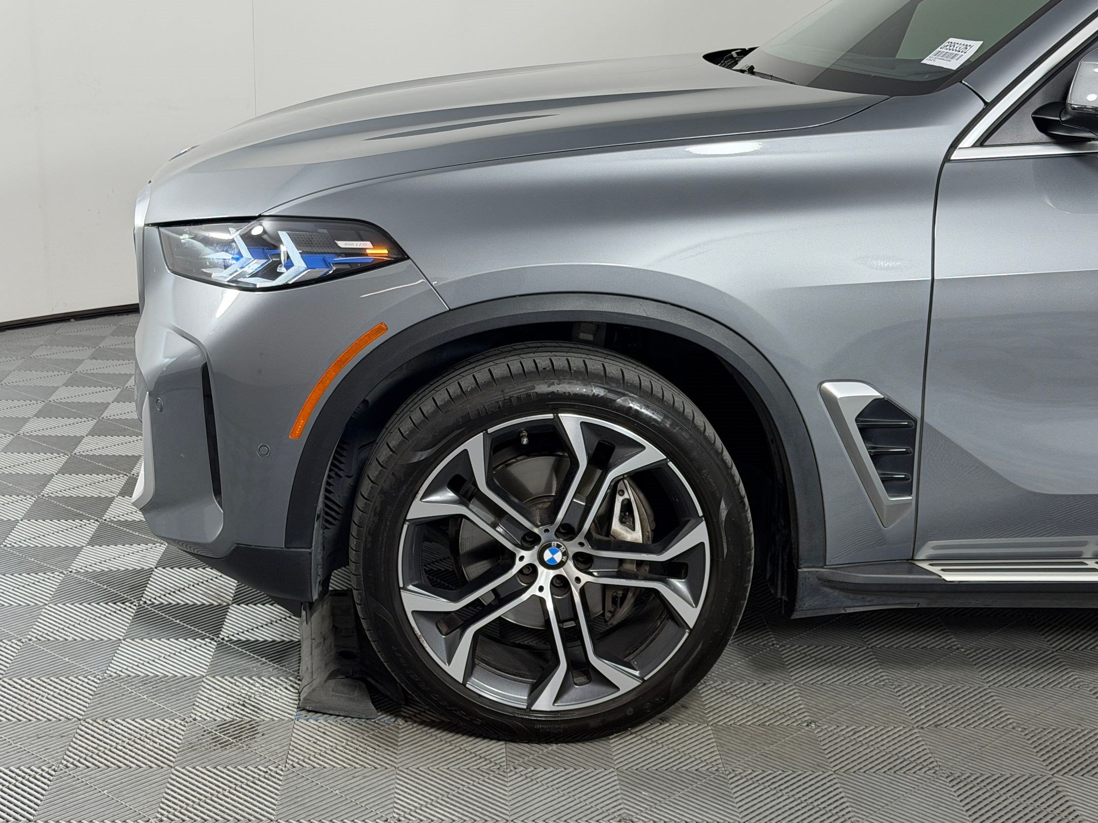 Used 2024 BMW X5 sDrive40i w/ Premium Package RWD image 12