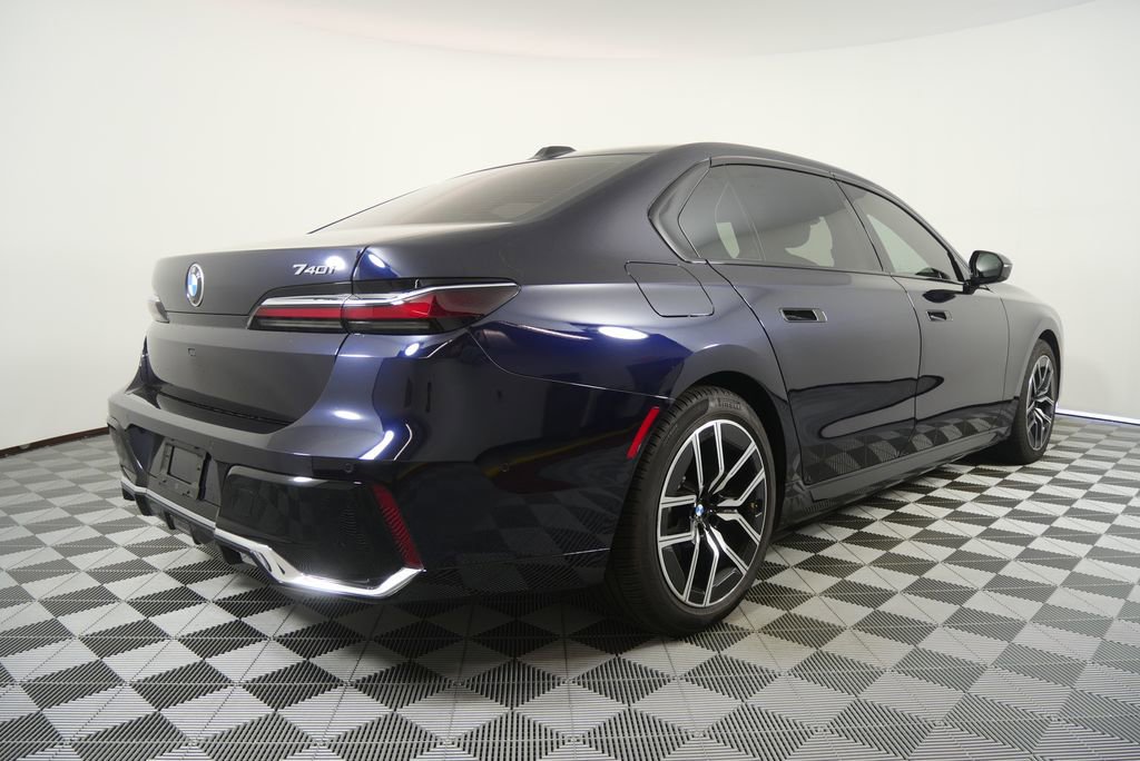 Certified 2023 BMW 740i w/ Parking Assistance Package image 3