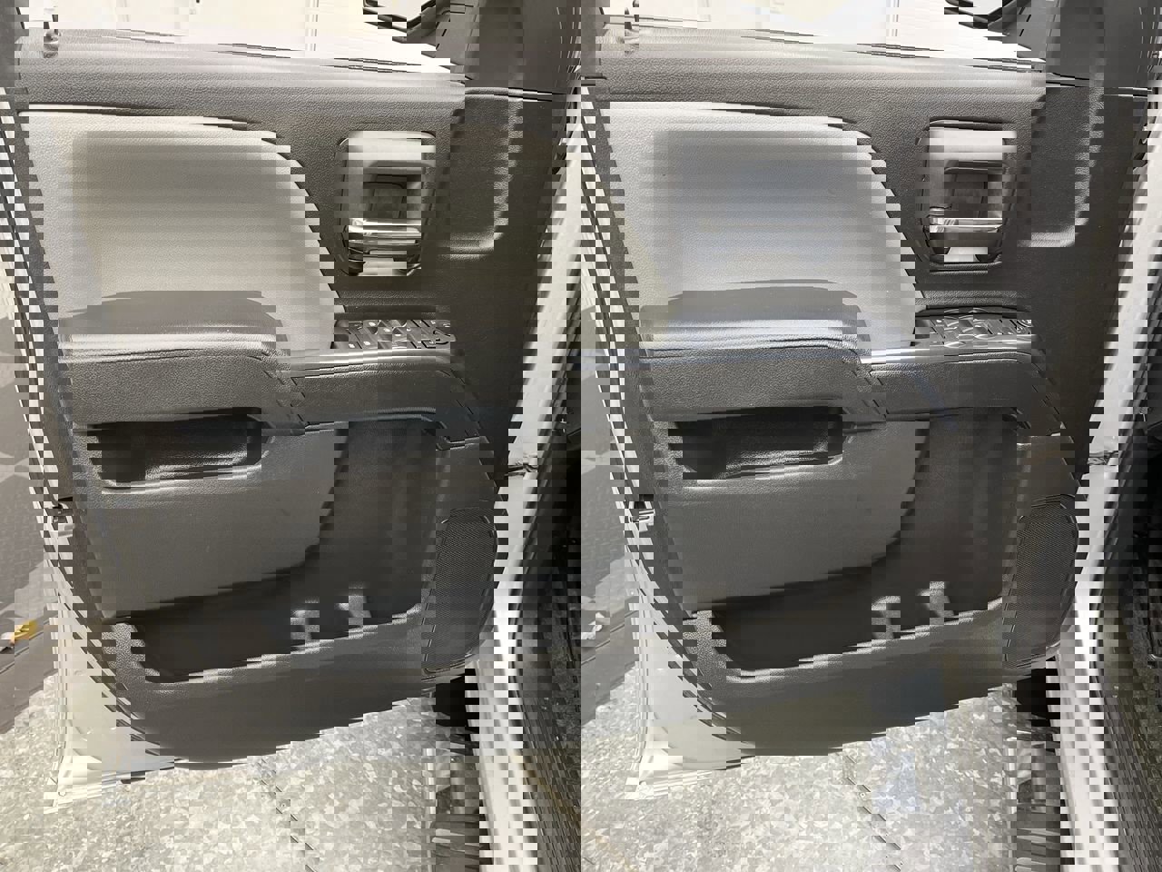 Used 2018 Chevrolet Silverado 1500 Custom w/ Custom Value Package image 6