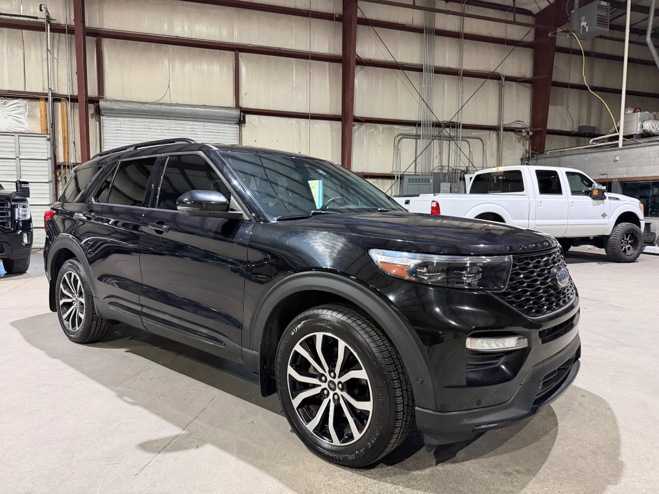 Used 2020 Ford Explorer ST AWD/4WD image 2